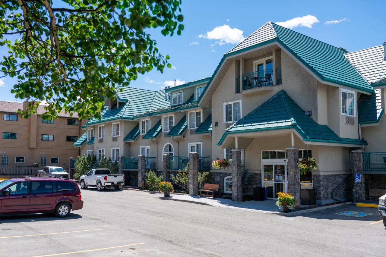 Pocaterra Inn & Waterslide Canmore Exteriér fotografie